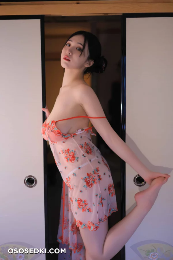 Yeon Woo - HEAT - 65