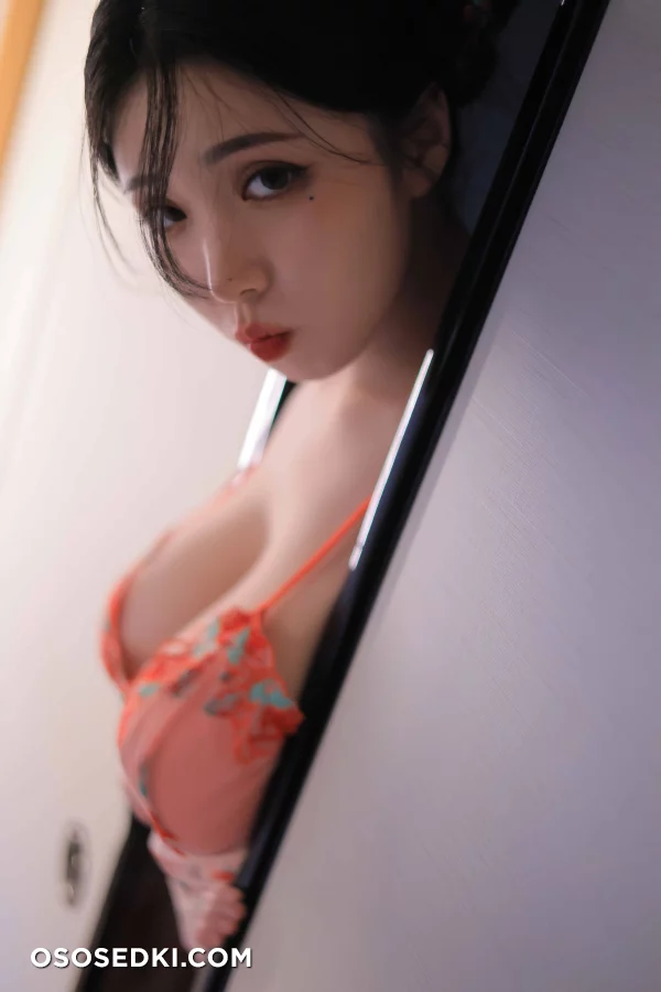 Yeon Woo - HEAT - 67
