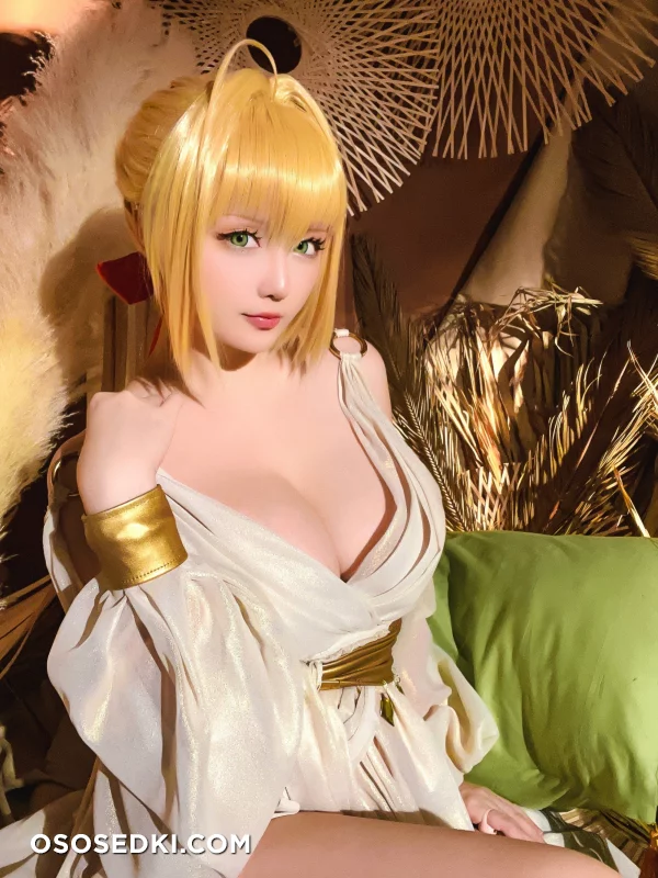 HornyCos - Blonde Beauty Showing Her Legs (Patreon) - 4