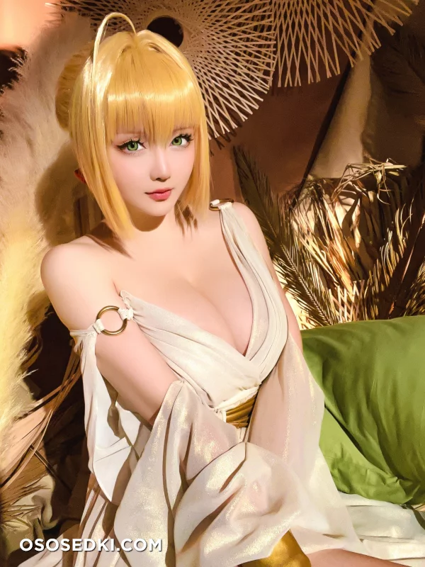 HornyCos - Blonde Beauty Showing Her Legs (Patreon) - 6