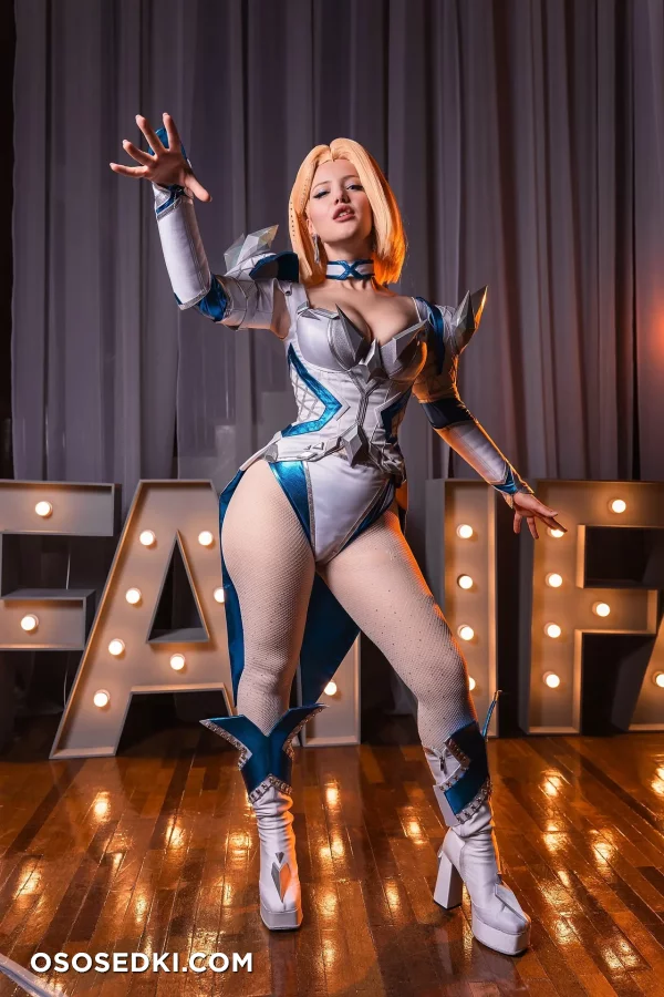 Lada Lyumos - Emma Frost - X-men - 1