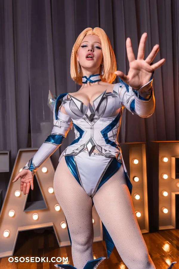 Lada Lyumos - Emma Frost - X-men - 9