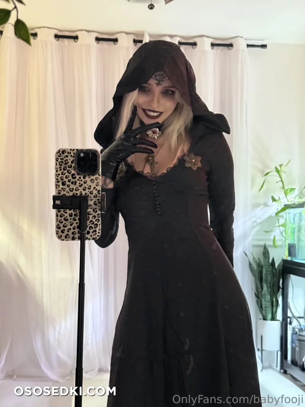 Peachtot  Babyfooji - Bela Dimitrescu - Resident Evil  Biohazard - 20