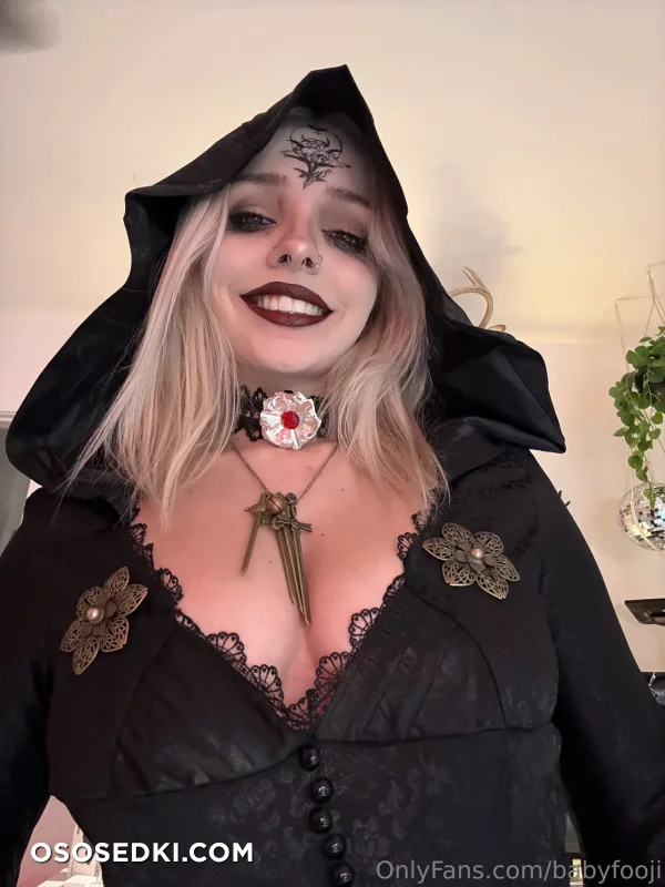 Peachtot  Babyfooji - Bela Dimitrescu - Resident Evil  Biohazard - 27