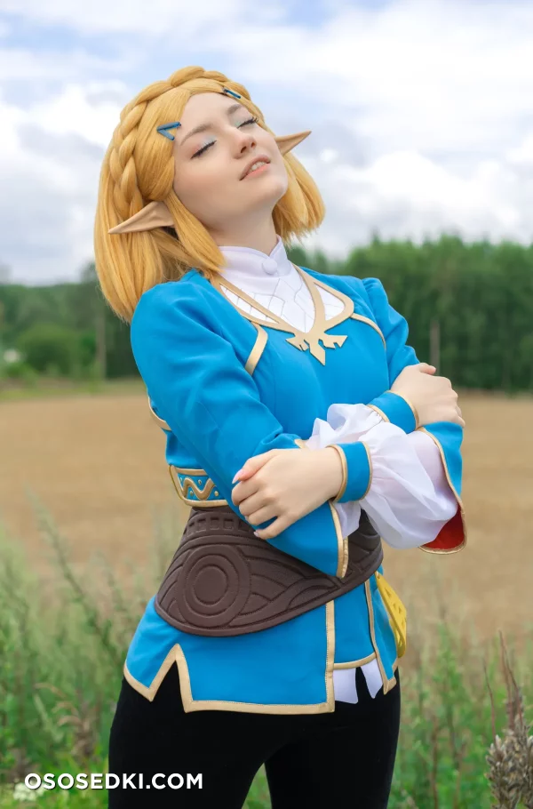 Carry Key - Princess Zelda - The Legend Of Zelda - 2