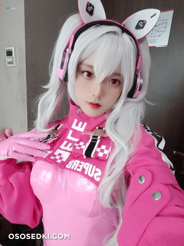 Messie Huang Alice - 23