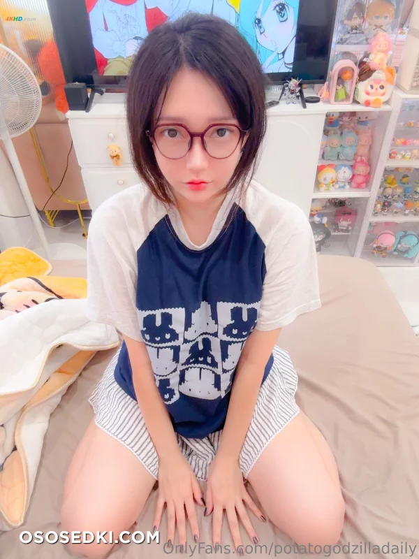 Potato Godzilla – OnlyFans Nude Aug 1-31, 2025 - 38