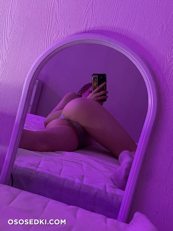 Alicia - 24