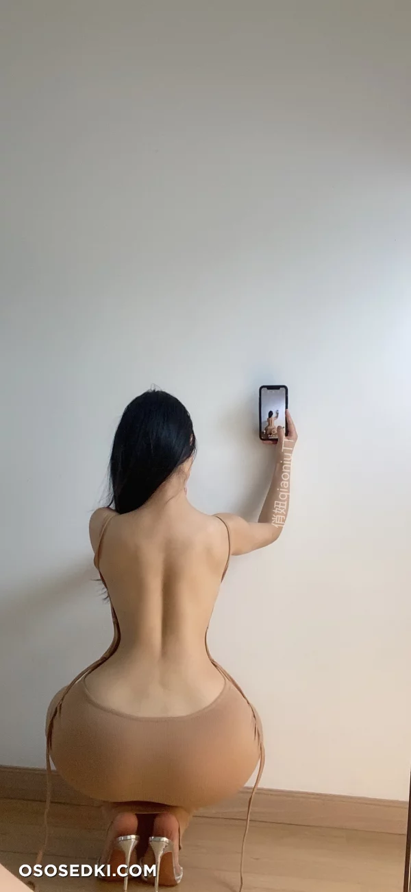 QiaoniuTT - qiaoniutt - 137