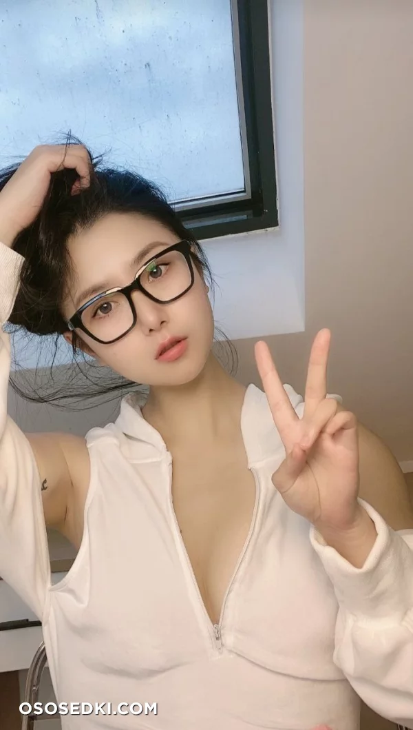 QiaoniuTT - qiaoniutt - 21