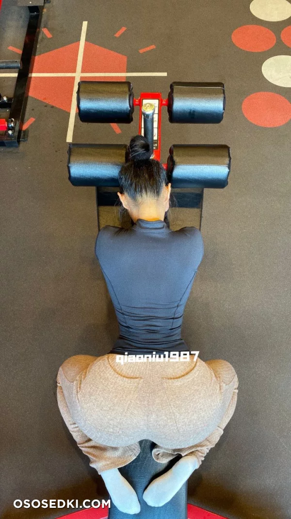 QiaoniuTT - qiaoniutt - 26