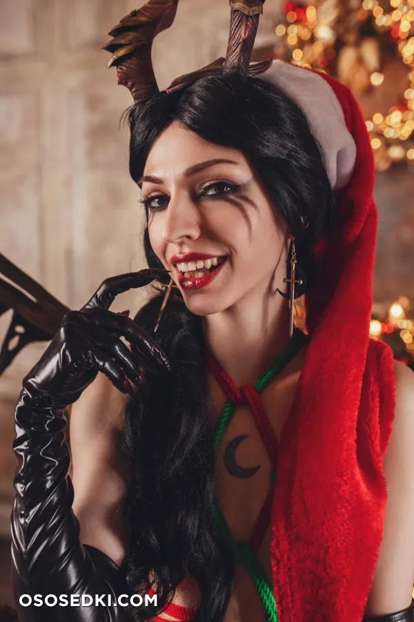 Luna Cosplay - Queen Of Pain - Defense Of The Ancients - 16