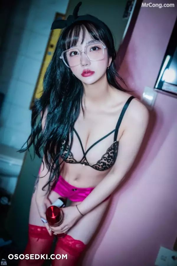 [BLUECAKE] Son Ye-Eun (손예은): Nude No Panty - 71