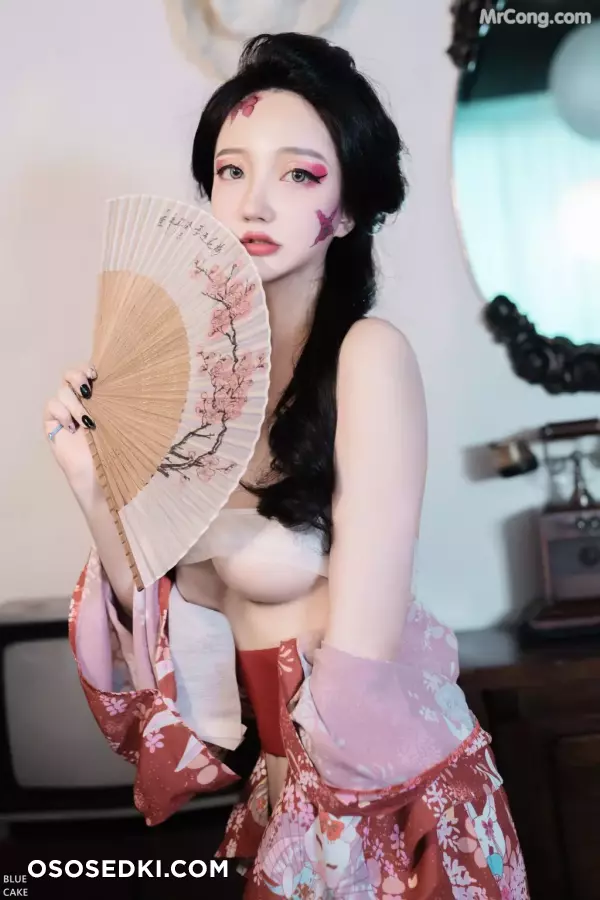 [BLUECAKE] Son Ye-Eun (손예은): RED ONI - 80