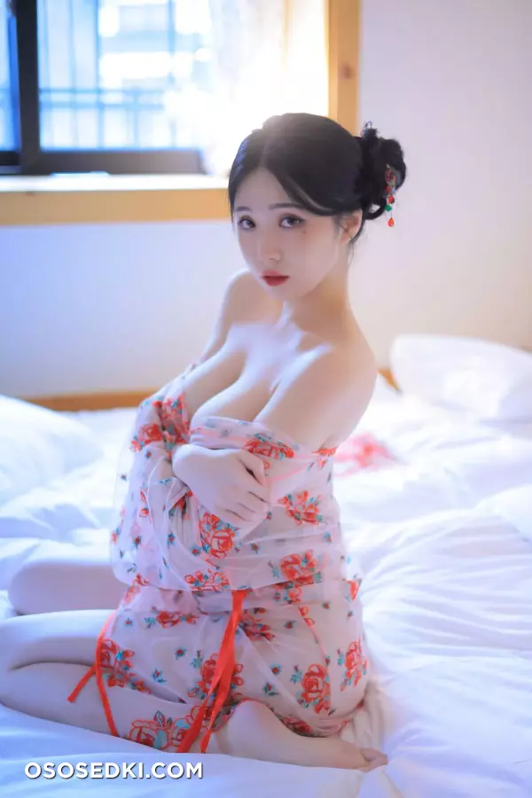 Yeon Woo 연우 - Heat - 70