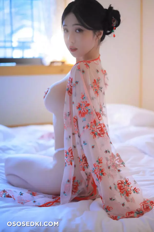Yeon Woo 연우 - Heat - 71