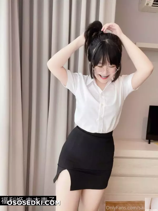 [网路收集] 福利姬 赤木青子《 童顏巨乳  - 98