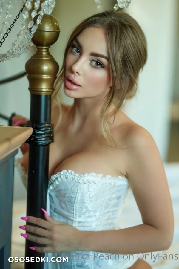 Ivanka - ivankapeach - 142