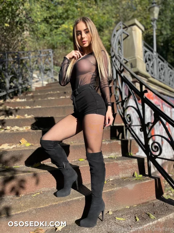 Ivanka - ivankapeach - 64