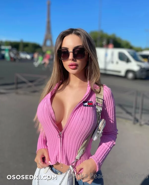 Ivanka - ivankapeach - 90