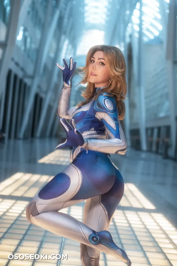 Luxlo - Susan Storm  Invisible Woman - Fantastic Four - 21