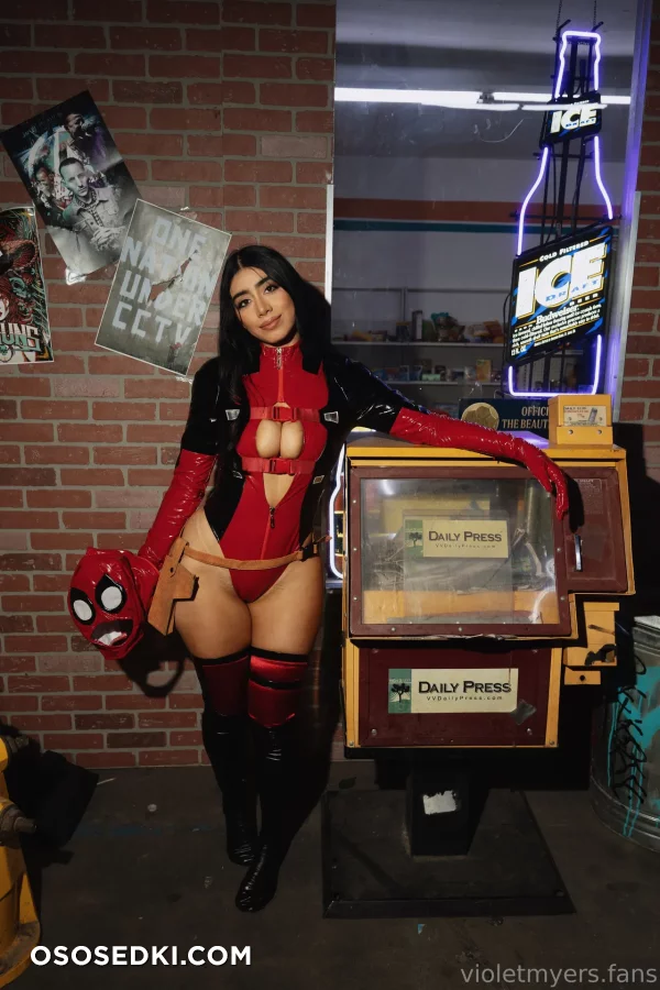 Violet Myers - Deadpool - - 10