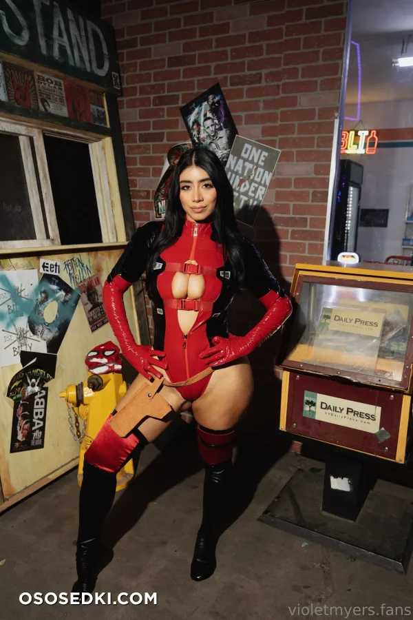 Violet Myers - Deadpool - - 11