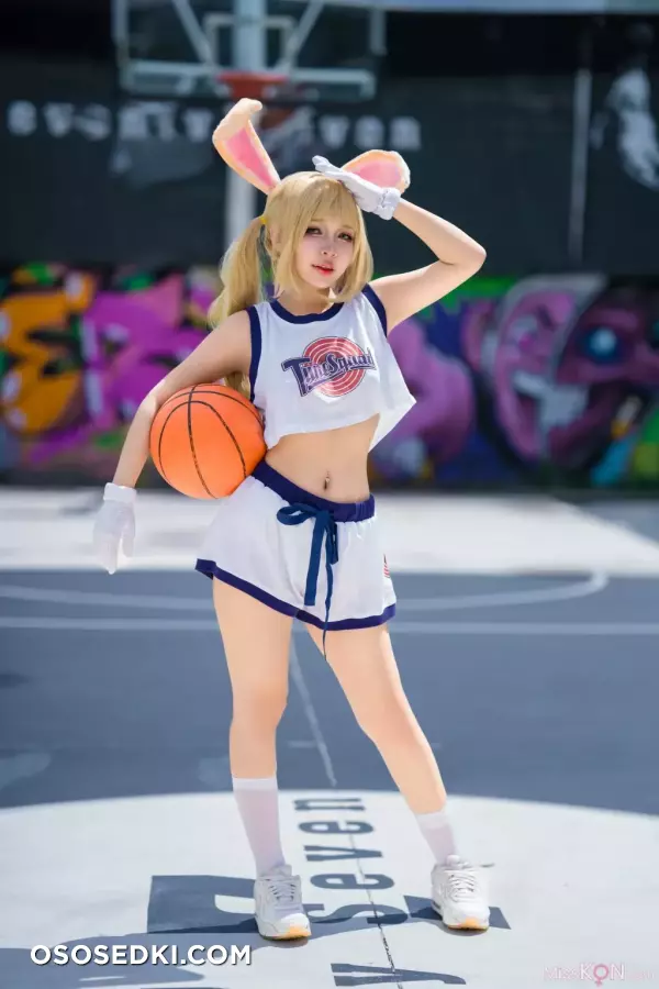 UmekoJ: Lola Bunny - 19