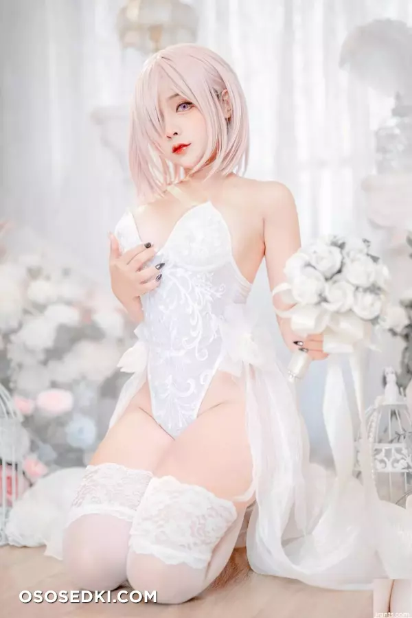 [网路收集] 福利姬 Sayo Momo《 油亮的胴体 》 - 48