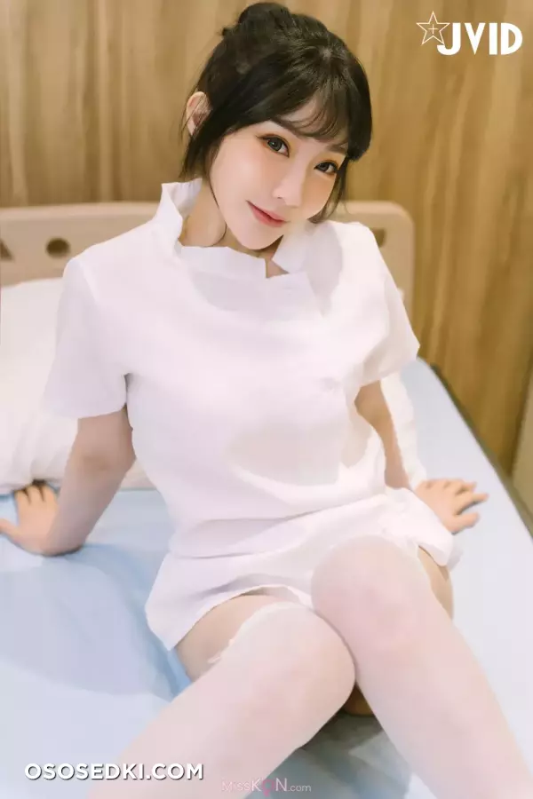 [JVID] 璃奈醬: 性感俏護士 撼動你的大雞巴 - 26