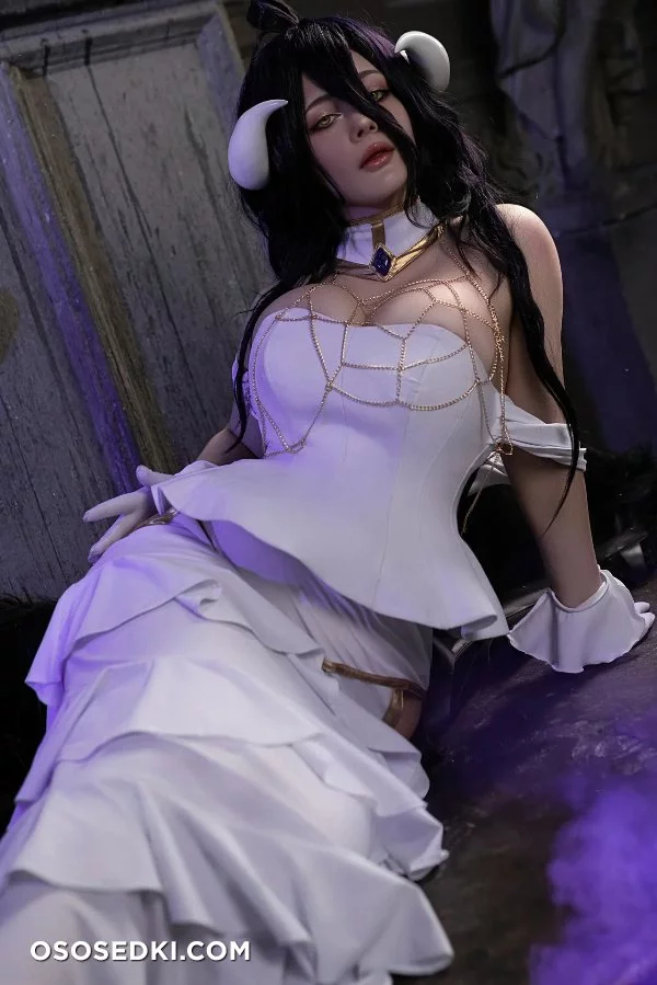 Liz Joestar - Albedo - Overlord - 9