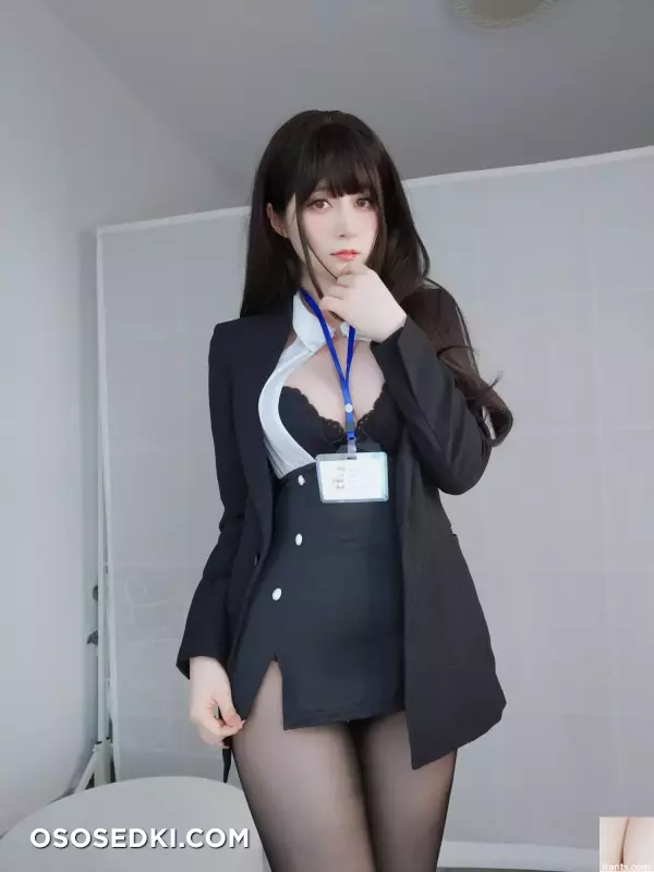 [网路收集] 福利姬 白银《 珍珠秘书 》 - 22