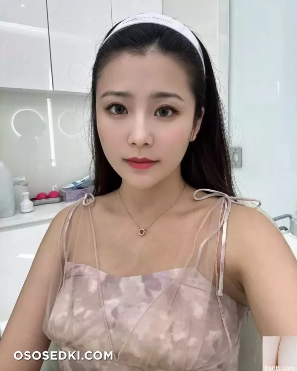 Big Breasts 网红 「Liz 荔枝」白皙Body Super Sucking 睛 (22P) - 23