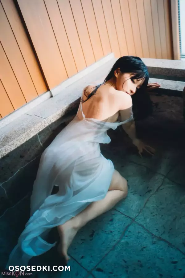 蠢沫沫 (chunmomo): 《夏想》下 (191 photos) - 130