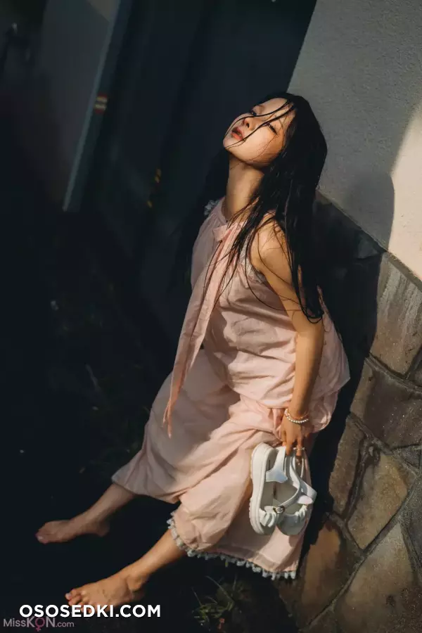 蠢沫沫 (chunmomo): 《夏想》下 (191 photos) - 39