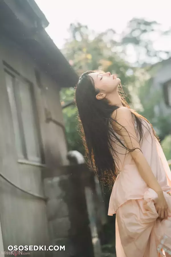 蠢沫沫 (chunmomo): 《夏想》下 (191 photos) - 48