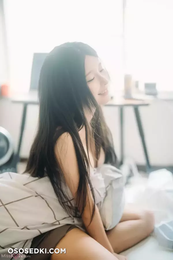 蠢沫沫 (chunmomo): 《夏想》下 (191 photos) - 55