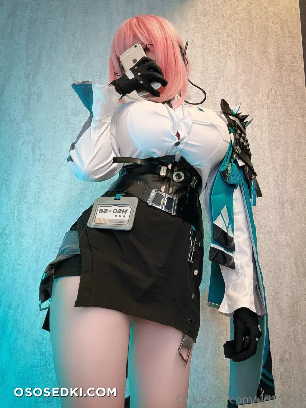 Uri - Yanagi Tsukishiro - Zenless Zone Zero - 1