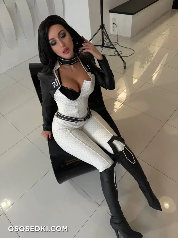 Valery Himera - Miranda Lawson - Mass Effect - 7