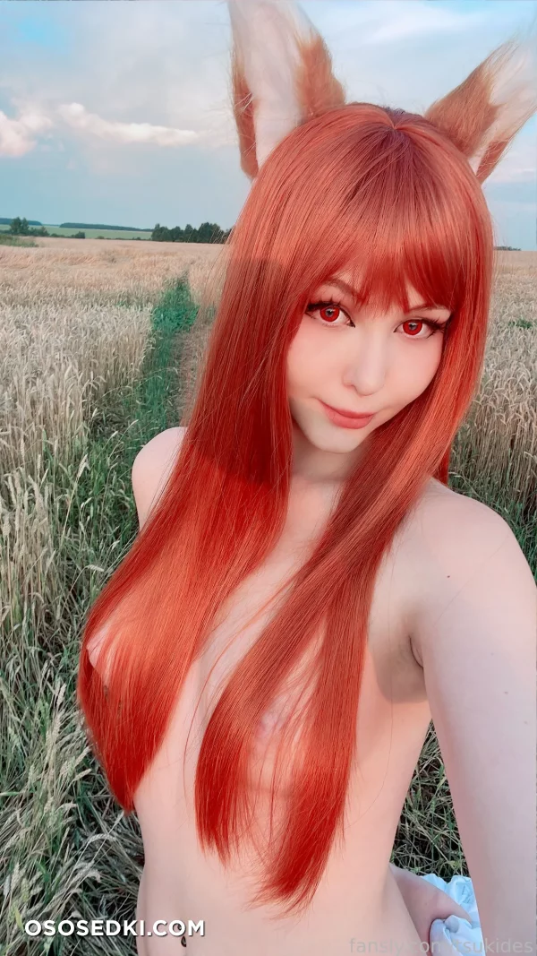 Tsuki Desu - Holo - Spice And Wolf  Ookami To Koushinryou - 42
