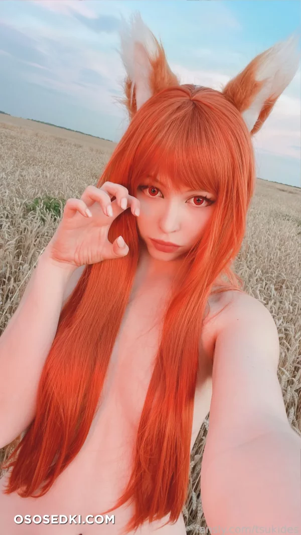 Tsuki Desu - Holo - Spice And Wolf  Ookami To Koushinryou - 44