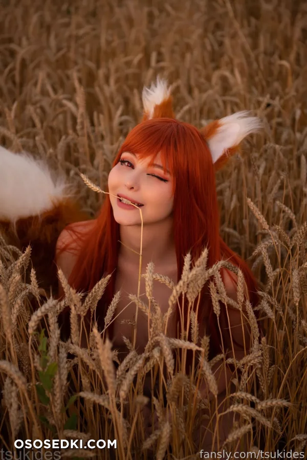 Tsuki Desu - Holo - Spice And Wolf  Ookami To Koushinryou - 53