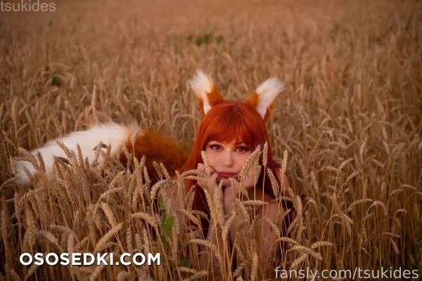 Tsuki Desu - Holo - Spice And Wolf  Ookami To Koushinryou - 9