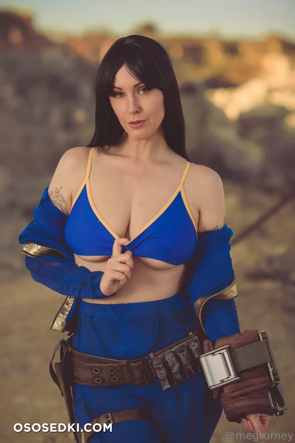 Meg Turney - Vault Girl - Fallout - 10