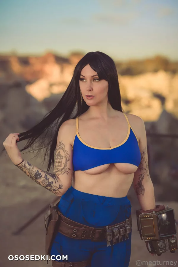 Meg Turney - Vault Girl - Fallout - 12