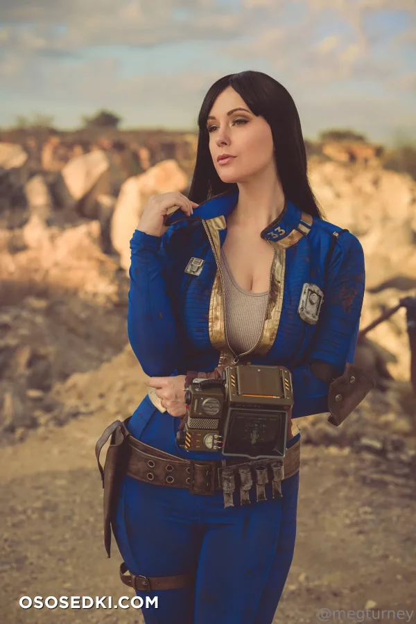 Meg Turney - Vault Girl - Fallout - 7