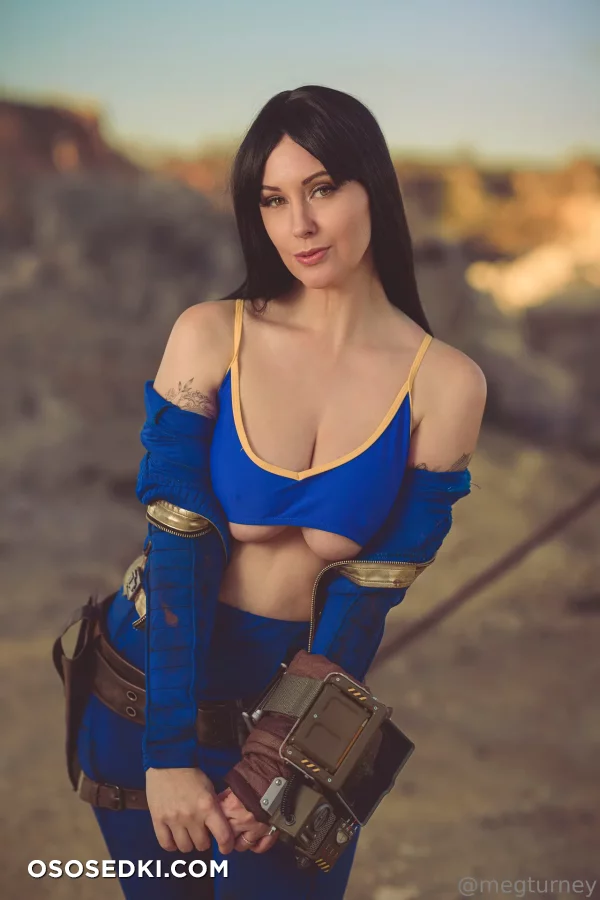 Meg Turney - Vault Girl - Fallout - 9