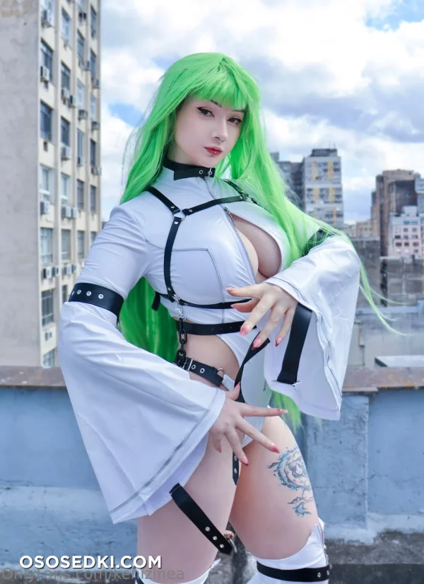 Kenizinea - C.c. - Code Geass - 4