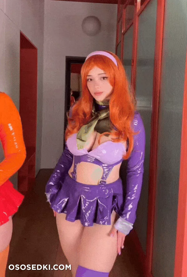 Suzanna Joy & Milly Mally - Daphne Blake & Velma Dinkley - 70