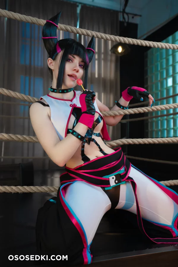 Carry Key - Juri Han - Street Fighter - 39